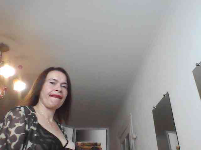 HelenMoo webcam