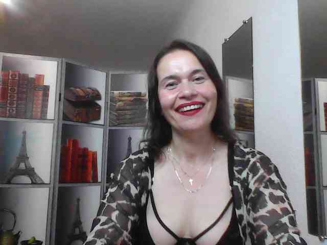 HelenMoo webcam