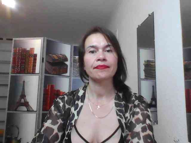 HelenMoo webcam