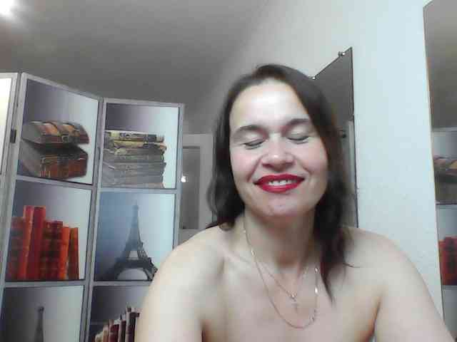 HelenMoo webcam