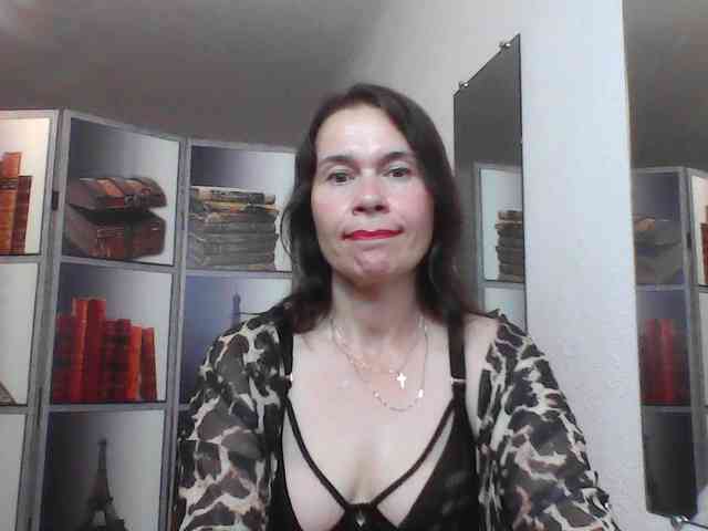 HelenMoo webcam
