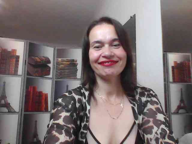 HelenMoo webcam