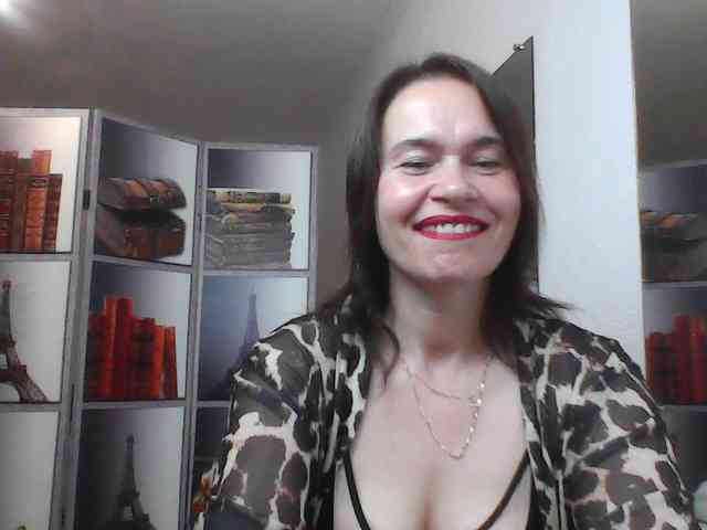 HelenMoo webcam