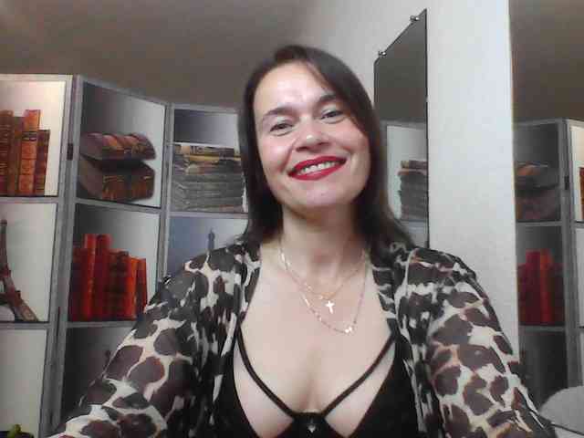 HelenMoo webcam