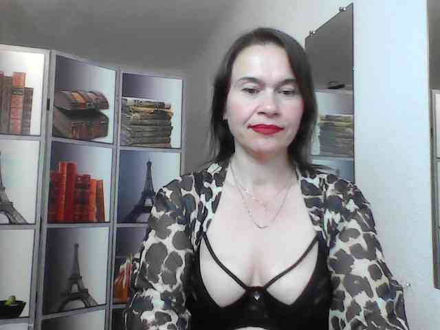 HelenMoo webcam