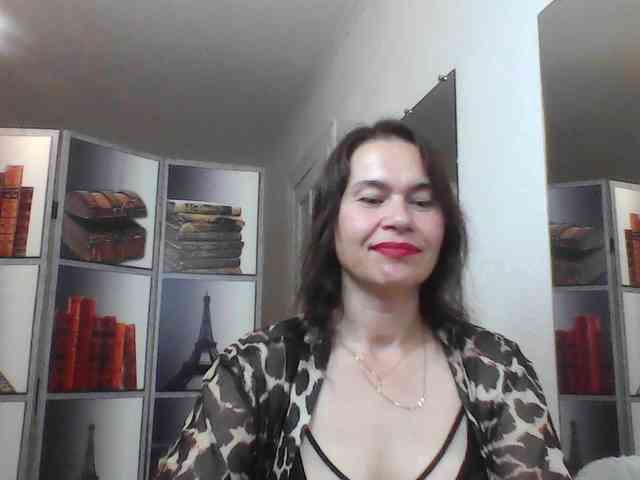 HelenMoo webcam