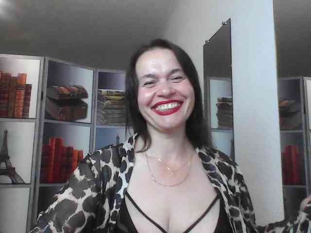 HelenMoo webcam