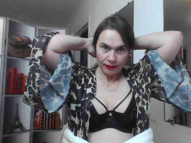 HelenMoo webcam