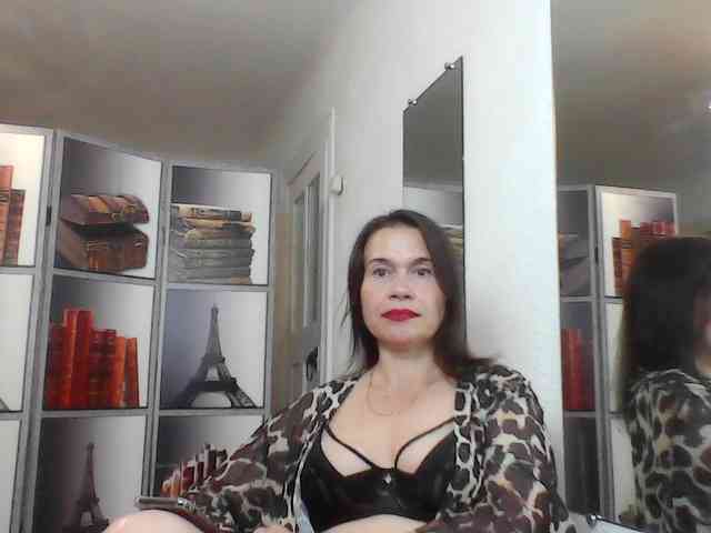 HelenMoo webcam