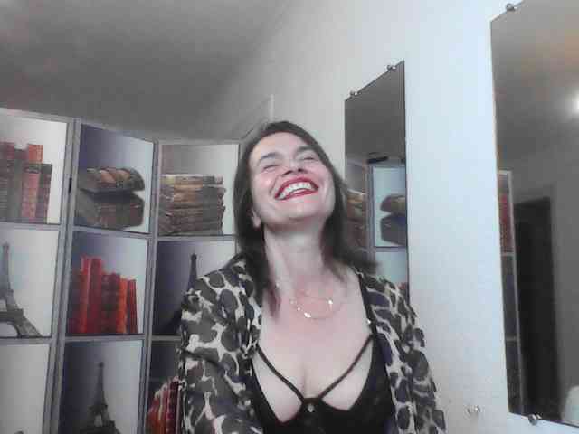 HelenMoo webcam