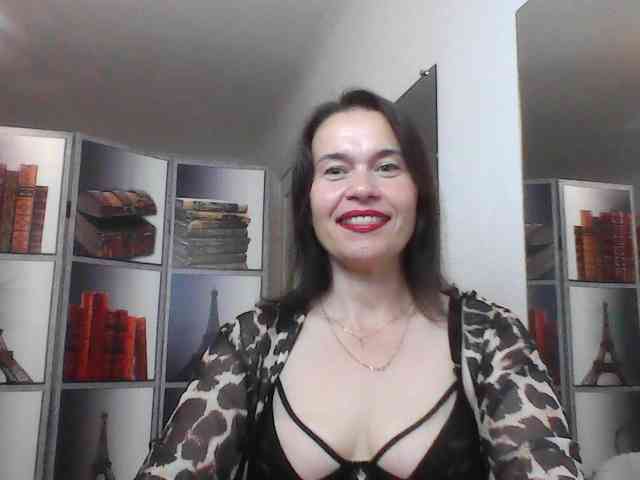 HelenMoo webcam