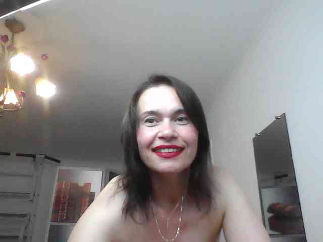 HelenMoo webcam