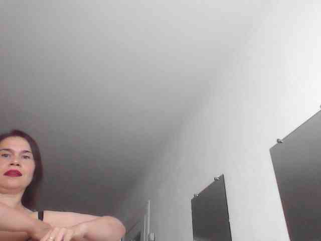 HelenMoo webcam