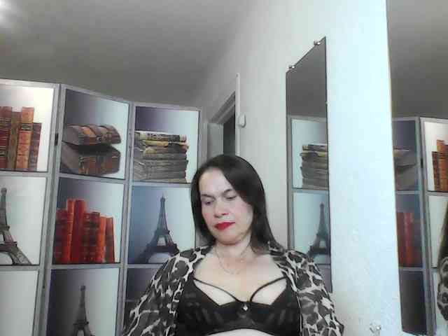HelenMoo webcam
