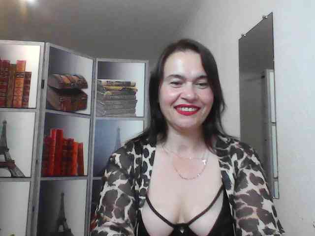 HelenMoo webcam