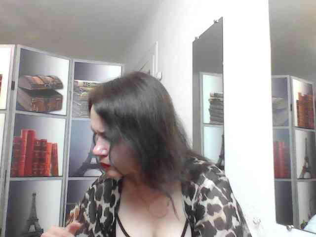 HelenMoo webcam