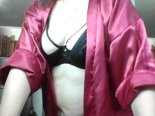 HelenMoo webcam