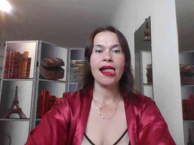 HelenMoo webcam