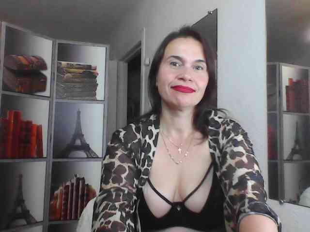 HelenMoo webcam