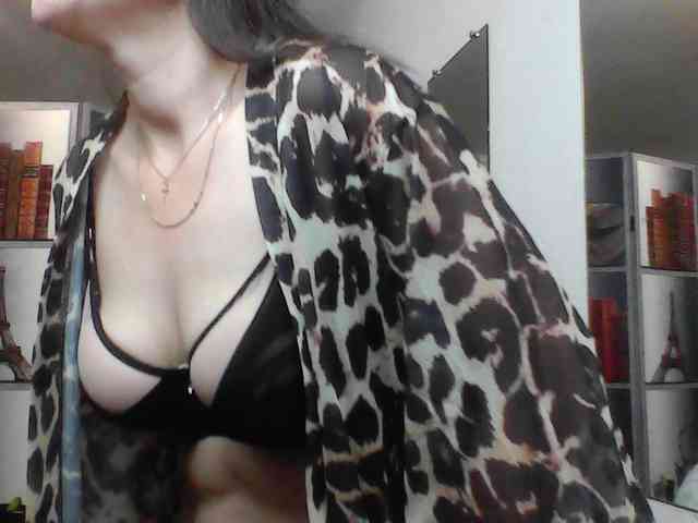 HelenMoo webcam