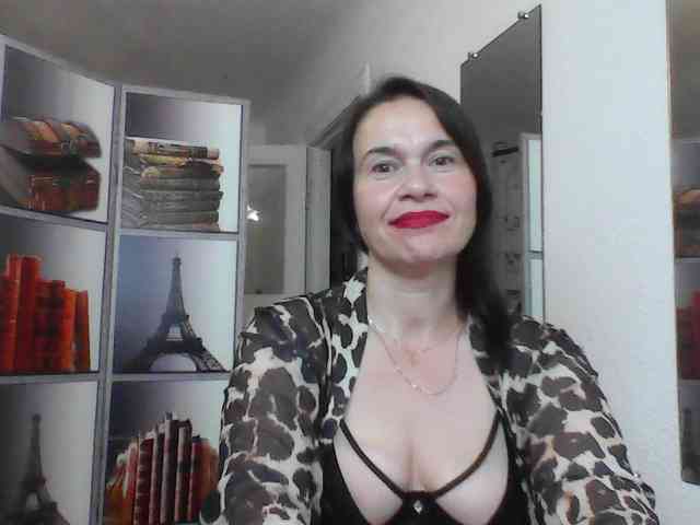 HelenMoo webcam