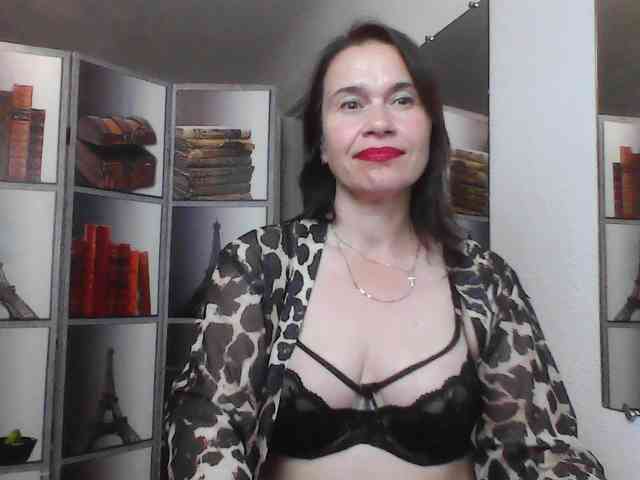 HelenMoo webcam