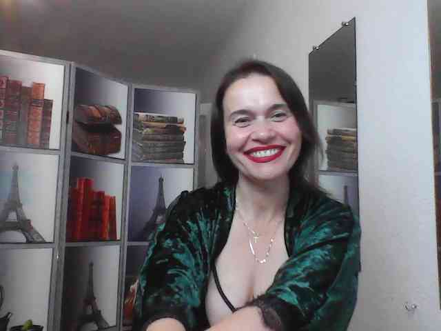HelenMoo webcam