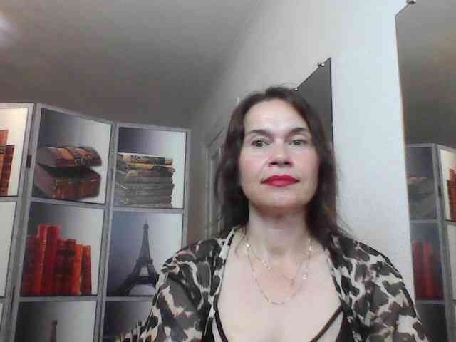 HelenMoo webcam