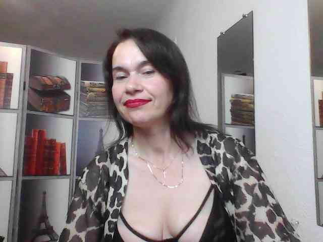HelenMoo webcam