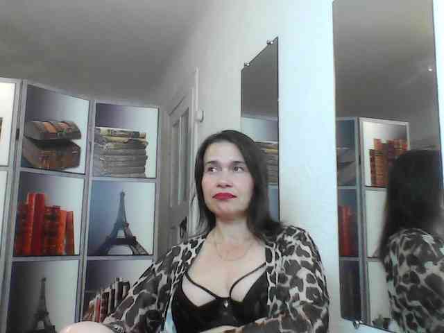 HelenMoo webcam