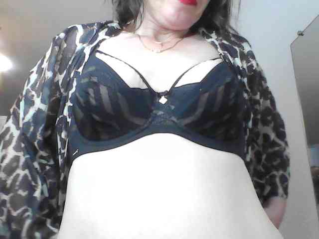 HelenMoo webcam