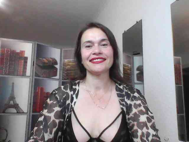 HelenMoo webcam