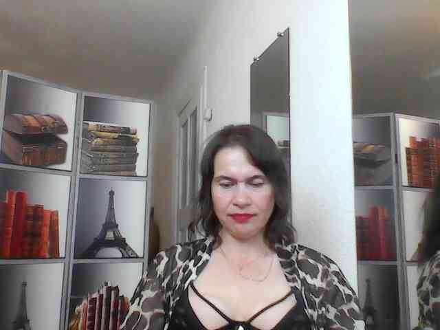 HelenMoo webcam