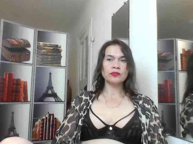 HelenMoo webcam