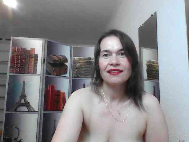 HelenMoo webcam