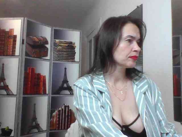 HelenMoo webcam