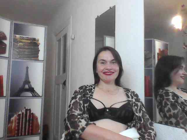 HelenMoo webcam