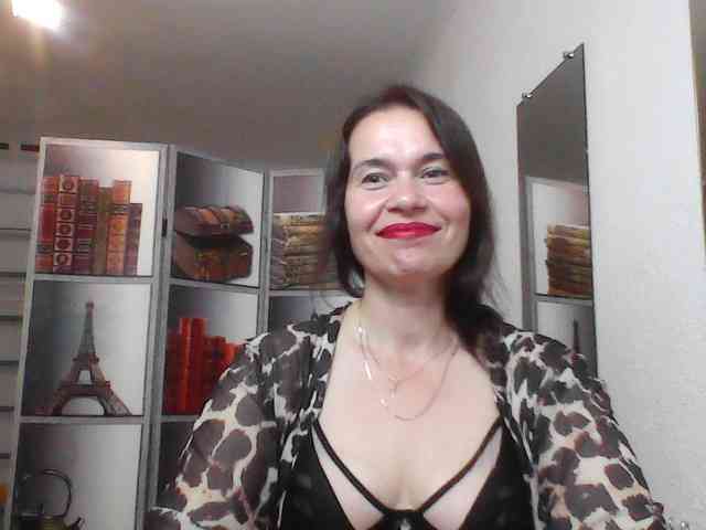 HelenMoo webcam