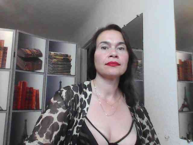 HelenMoo webcam