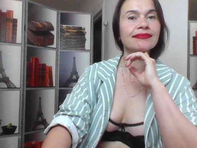 HelenMoo webcam