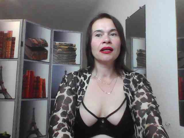 HelenMoo webcam