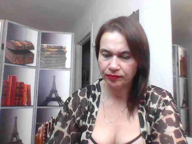 HelenMoo's webcam live show