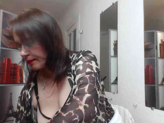 HelenMoo webcam