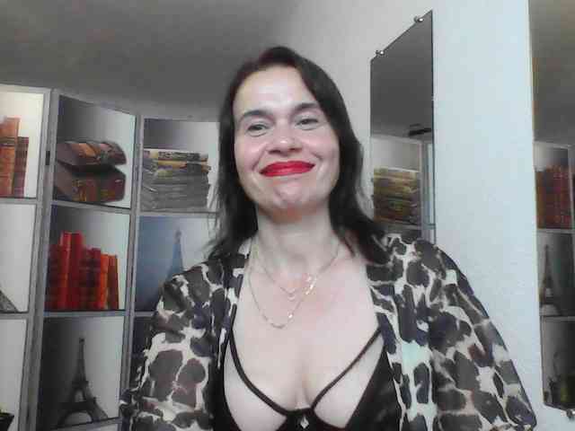 HelenMoo webcam