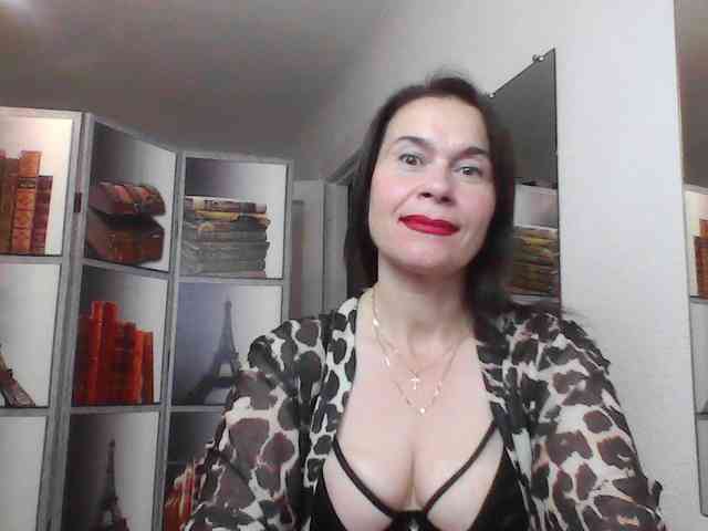 HelenMoo webcam