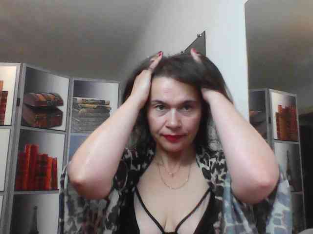 HelenMoo webcam