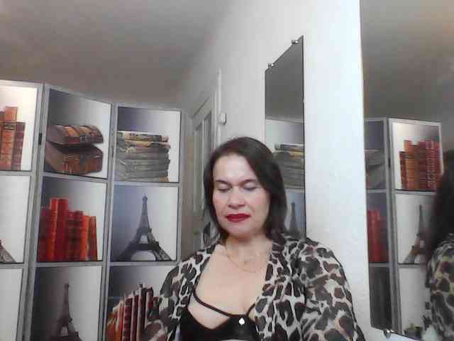HelenMoo webcam