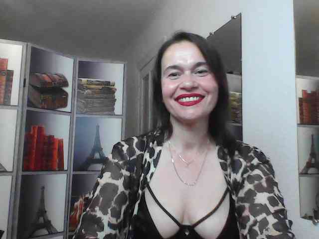 HelenMoo webcam