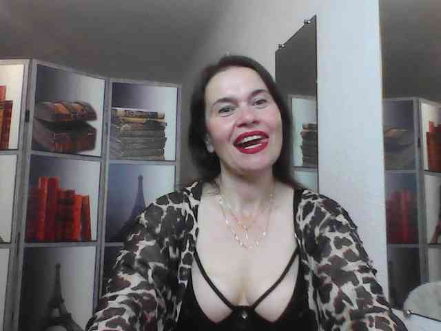 HelenMoo webcam