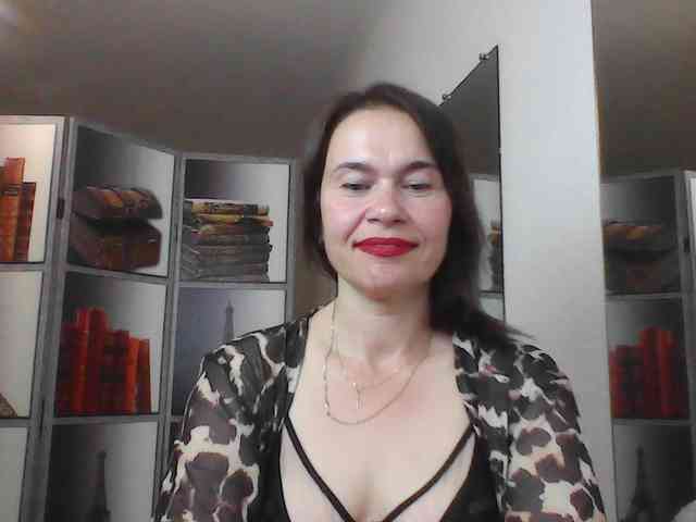 HelenMoo Live Webcam on BongaCams